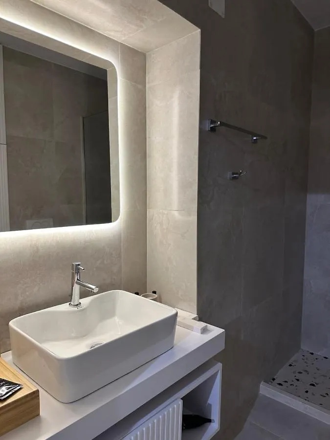 4Seasonsgea , New Modern Apartment In 地拉那 0*,  阿尔巴尼亚